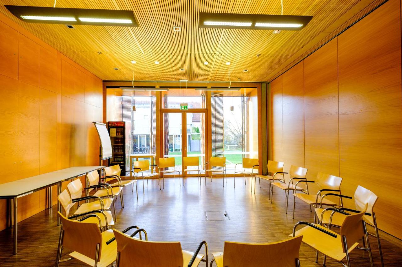 Internationales Jugendgaestehaus Дахау Экстерьер фото